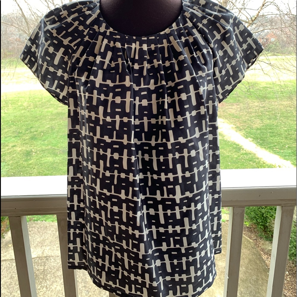 100% Silk Black & White Banana Republic Blouse